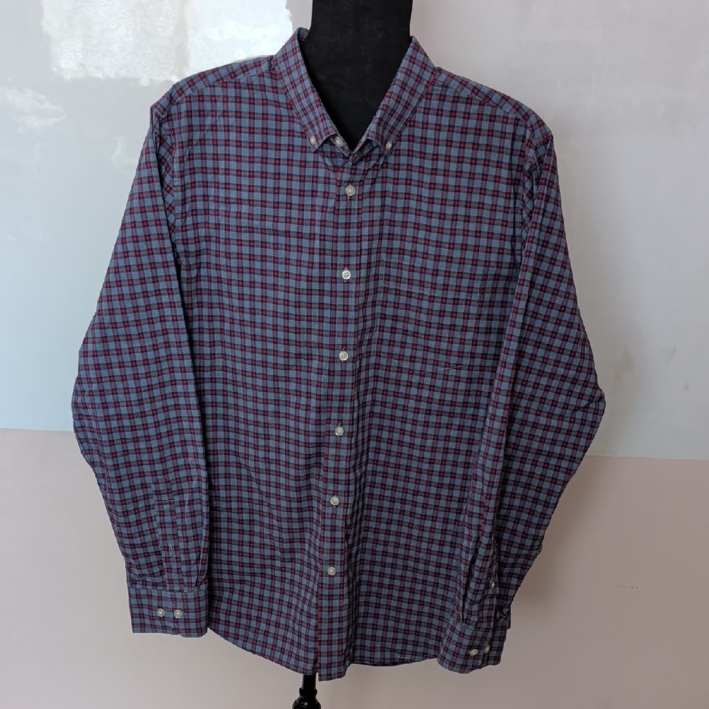 Banana Republic Men's Plaid Shirt - Red and Blue